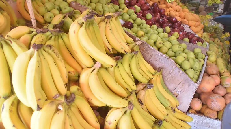 Las frutas refrescantes te ayudan a mantenerte hidratado durante el calor 